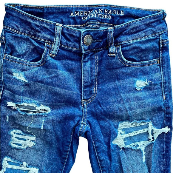 AMERICAN Eagle Dark Wash Jegging Crop Skinny Distressed  Ripped Jeans Size 0 - Picture 3 of 10